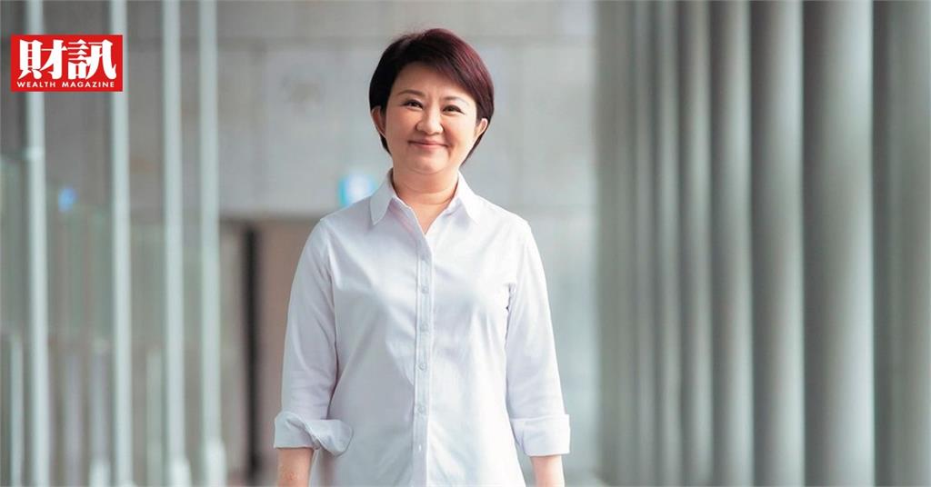 智慧城市熱潮蔓延 台中通App吸引284萬次下載盧秀燕力主便民林谷隆扮數位轉譯者