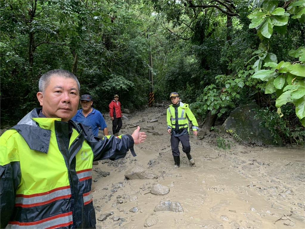 快新聞／高雄六龜午後豪雨導致土石流　警方協助7名居民安全撤離