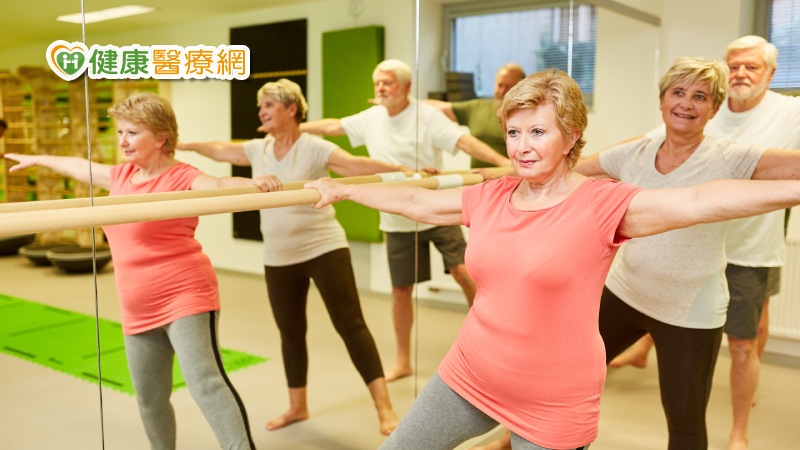 70歲登台學芭蕾　韓劇揪心談失智症