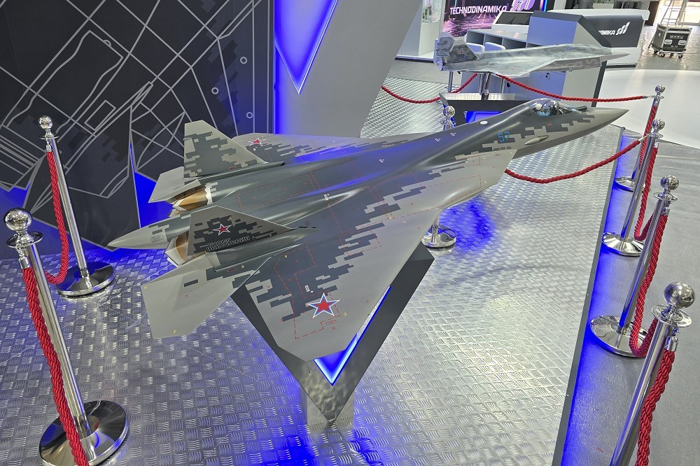 俄羅斯急推Su-57「重刑犯」升級搶訂單 川普放行F-35賣沙國成外銷變數