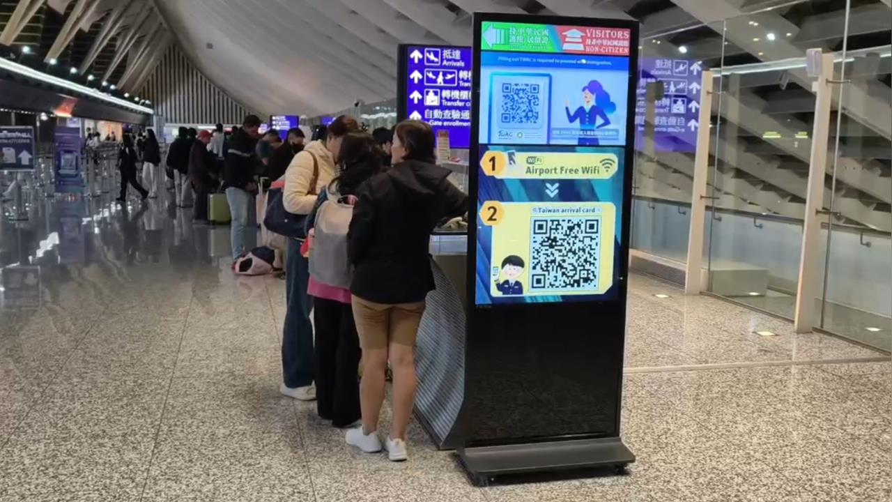 快新聞／騙到國門口？日媒稱櫻花妹「台機場遭詐50美元」　移民署緊急回應