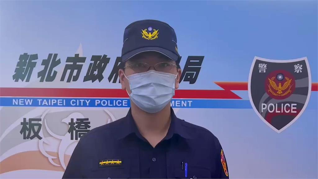 潛入圖書館男廁偷拍！當下被抓包求饒不要報警
