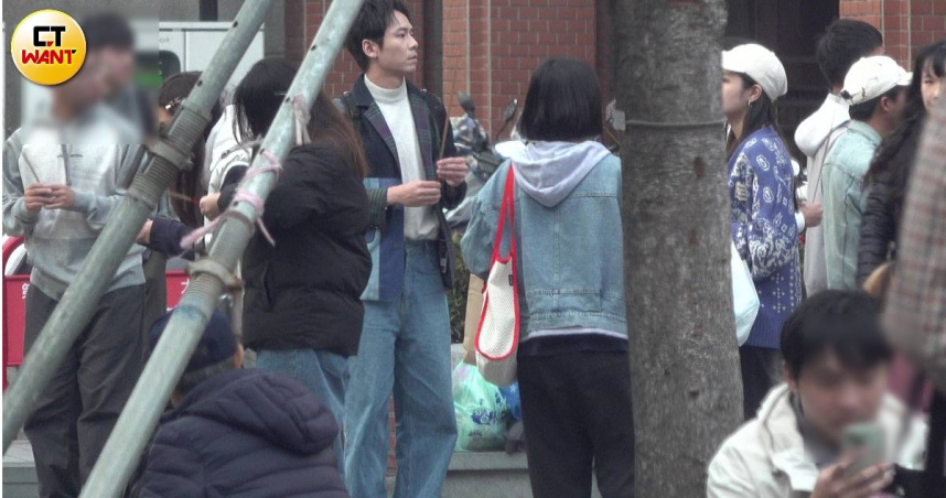 獨家/與Lulu分手三年現單身 張瑞夫女性友人陪拜月老廟