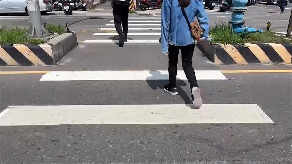 影片曝光！等行人過後也挨罰？　警認5B9A舉發疑義撤單