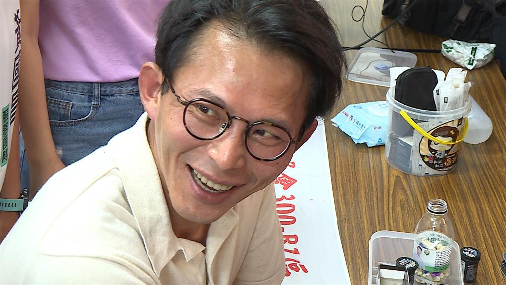 黃國昌嗆記者問題「白X」惹到吳益政　綠酸：修養待加強