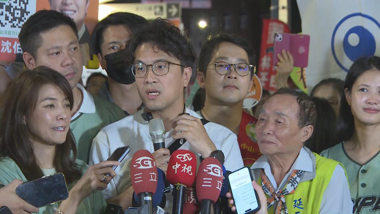 快新聞／「狗狗眨眼」圖掀熱議！沈伯洋現身延三夜市　親曝快閃原因
