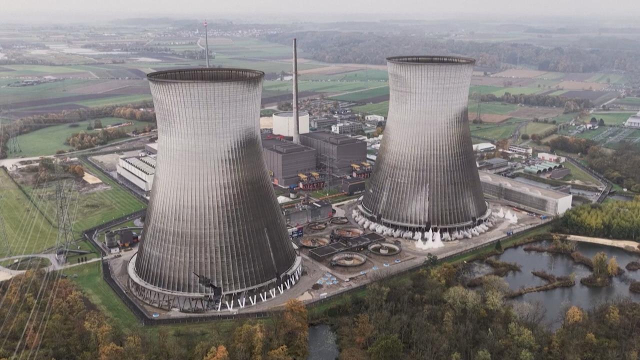 震撼!德國爆破2座冷卻塔 象徵告別核能時代