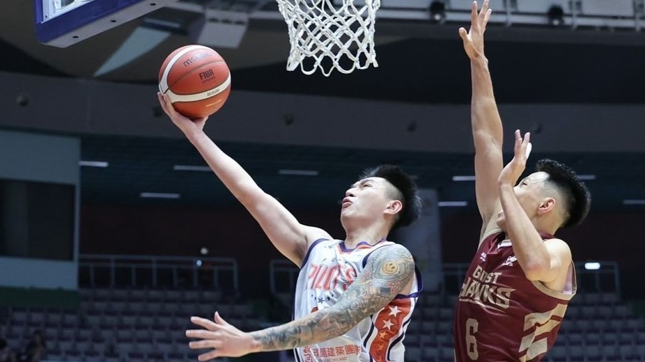 PLG(影)／領航猿維持不敗之身！大魔王盧峻翔攻下26分　率隊104比92勝獵鷹