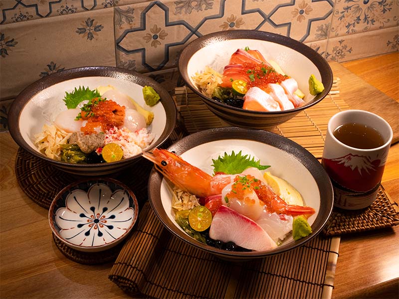 高雄左營日式丼飯推薦！日本進口松葉蟹、生魚片鮮度爆表！