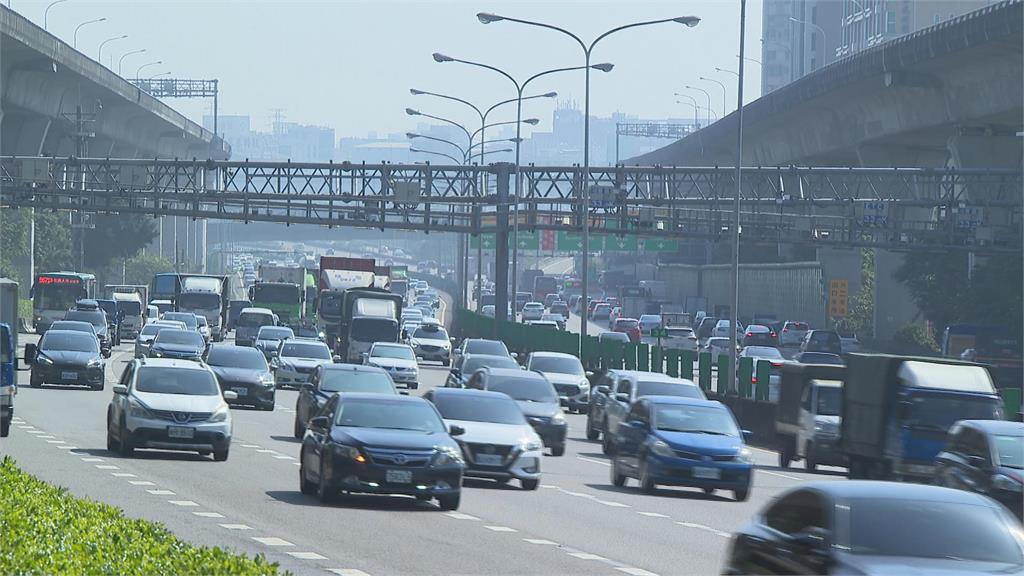 快新聞／中秋連假首日「國道多路段紫爆」　疏運措施、壅塞路段一次看