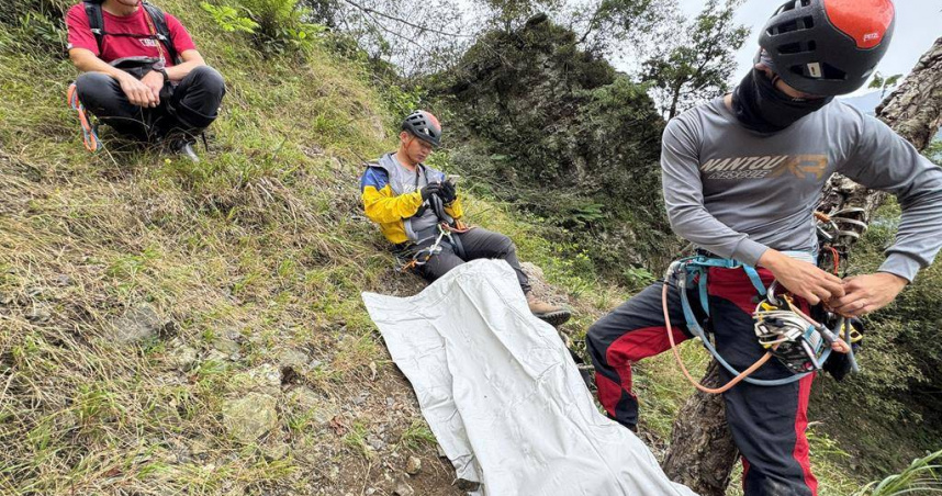 登山悲劇!壓隊隊員無聲墜谷亡 竟「全隊沒人發現」錯失救援黃金時間