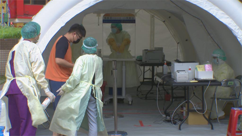民眾採檢爆量衝擊急診量能　北市研議加開篩檢站