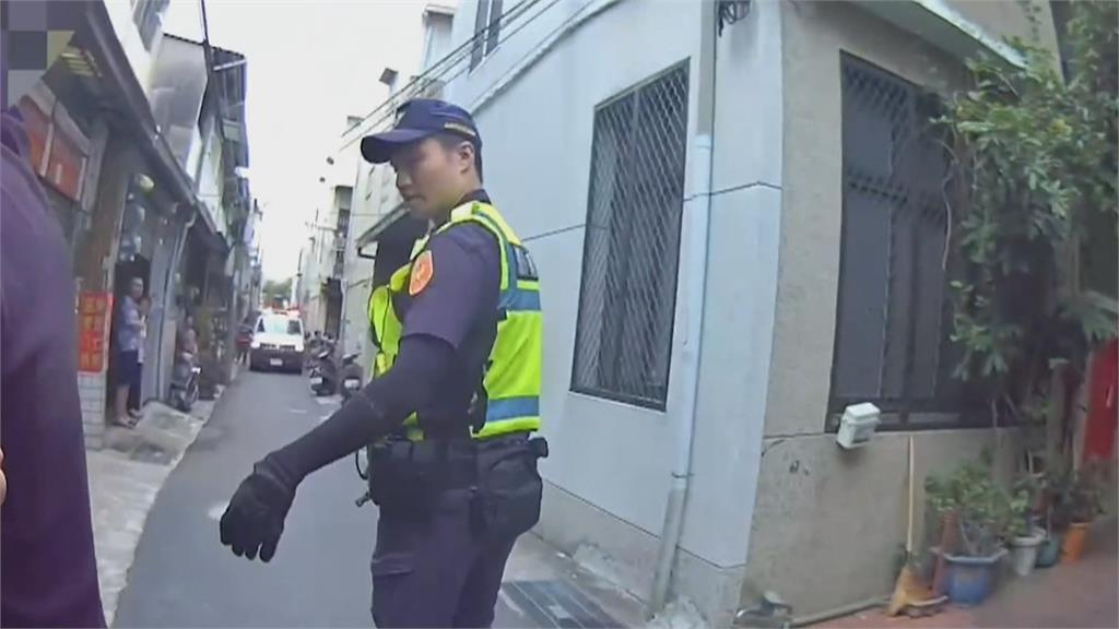 扯！救護車巷弄內執勤　男子竟不滿擋道攻擊救護人員