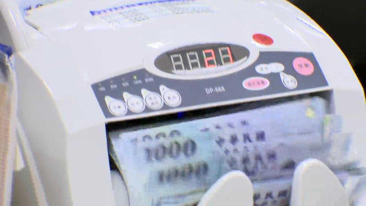 手機跳傳通知「被錢砸醒」！鴻海117億分紅入帳「有人爽領破百萬」最大金雞母曝