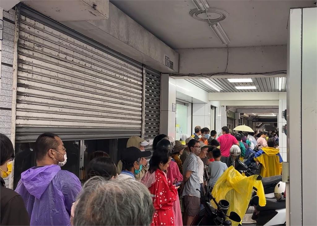 願賭服輸！罷免未過請雞排　台東網友送百份雞排完成賭約