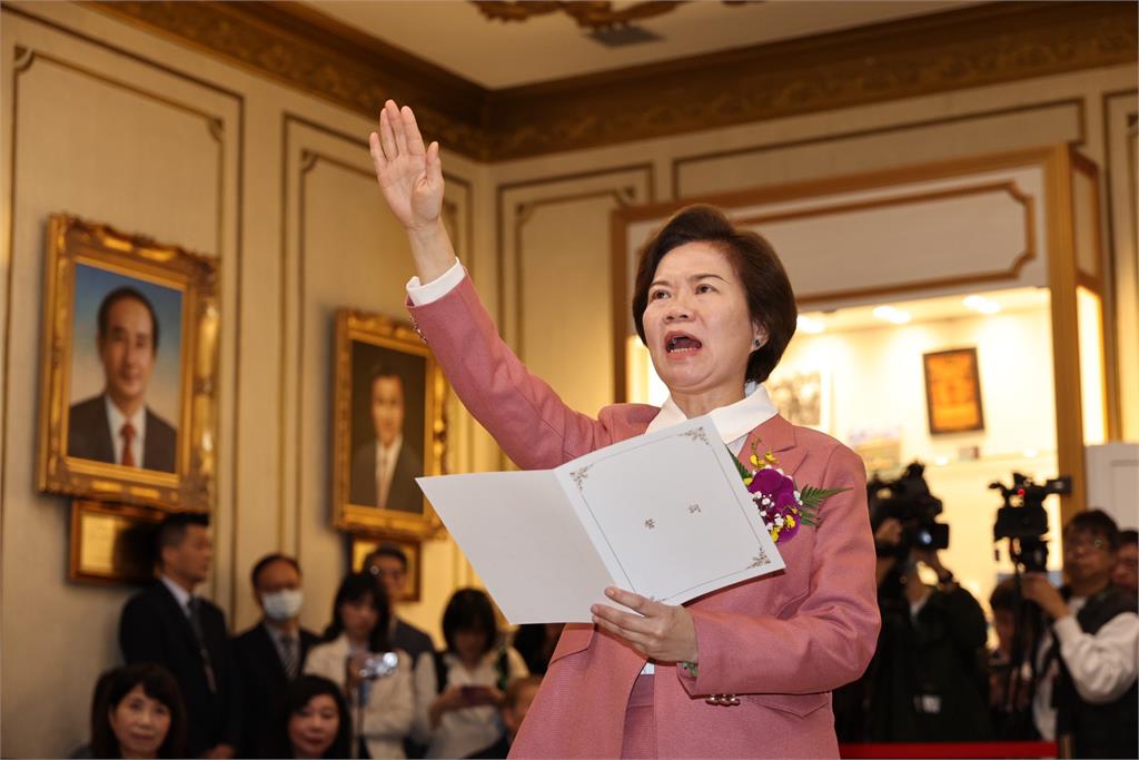 柯建銘評「比翁曉玲還翁曉玲」　民眾黨立委劉書彬今就職：每個人有自己特質
