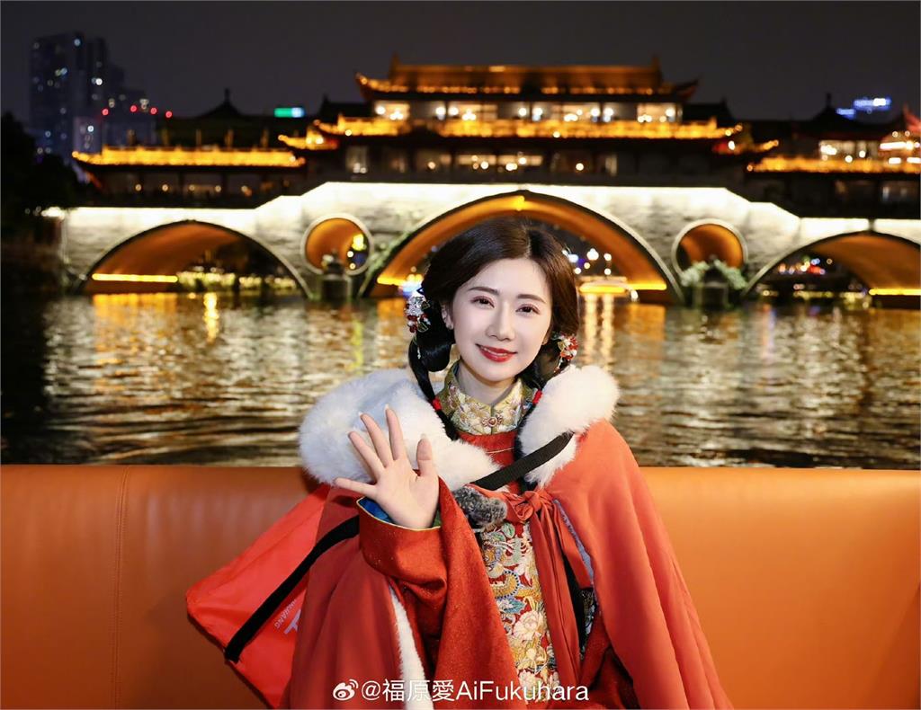 福原愛穿漢服「圓臉進化尖下巴」　網嚇呆：微胖版林志玲