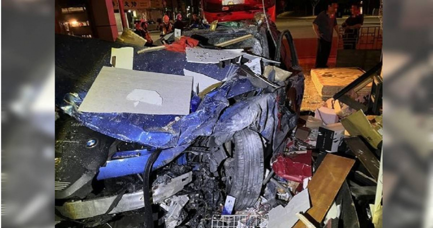 BMW衝入茶葉行!台中母子睡夢中遇難 肇事男昏迷