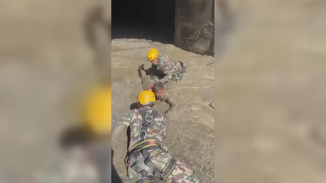 冰川崩塌嚴重山洪逾2500死傷　尼泊爾動員1.5萬人搜救