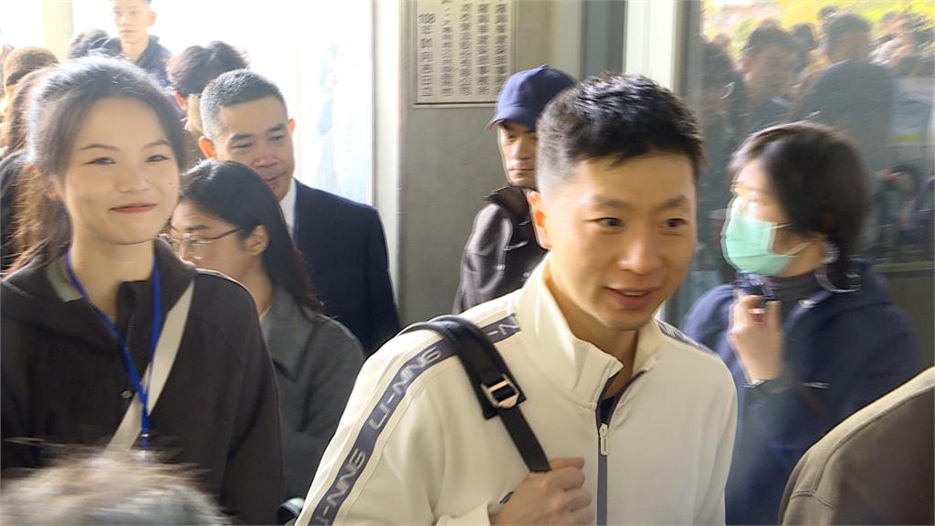 駁斥「高中生心智未成熟」說　鄭英耀：賴士葆說話要負責