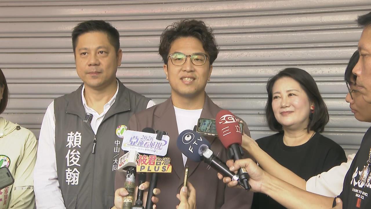 快新聞／新人拿結婚證書求簽名！沈伯洋成第三位見證人　親曝溫暖心聲