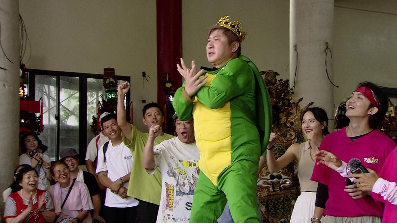 《綜藝大集合》龜王胡瓜PK地方媽媽挑戰猜拳！生涯首勝全場嗨翻