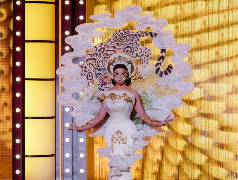 快新聞／好美！妮妃雅重返「魯保羅變裝秀」　禮服綴滿「台灣元素」驚豔全場