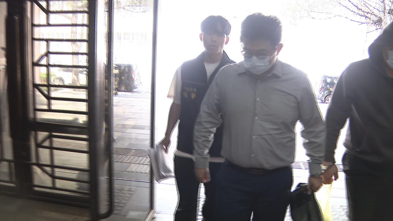 七旬老董做生意欠50萬債務 男假意放款得手就落跑