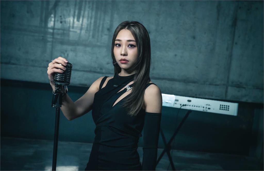 艾薇生日首播自創曲〈不愛就不愛〉MV 喜迎出道4年!
