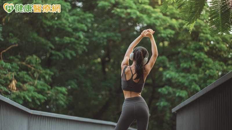 明明有曬太陽還是缺維生素D?藥師:女性常見3個關鍵原因