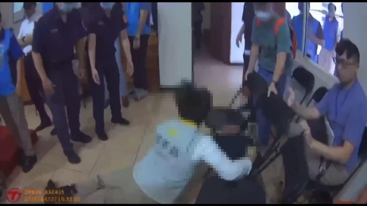 名間焚化爐衝突！時力發言人亮驗傷單　怒控警執法過當