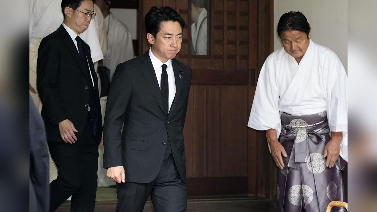 終戰日防相小泉參拜靖國神社　首相高市早苗未現身