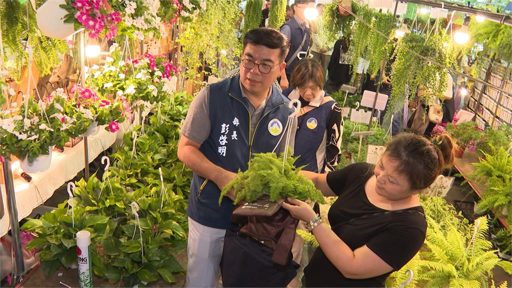 塑膠袋說掰掰!建國花市推減塑 籲民眾自備環保袋逛市集