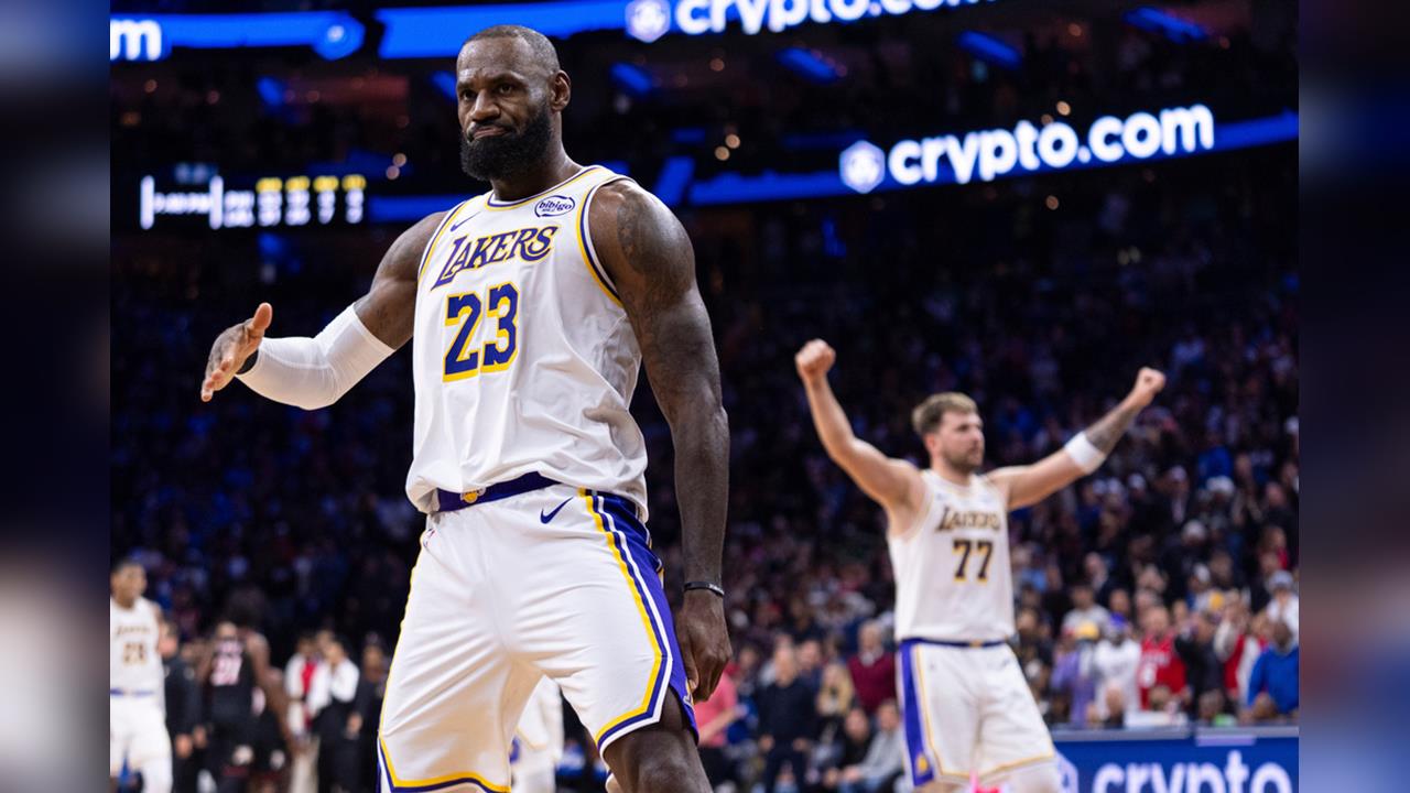 NBA(影)/「詹皇」被臭沒頭髮回敬垃圾話!還上演「Le再見抄截」殺死比賽