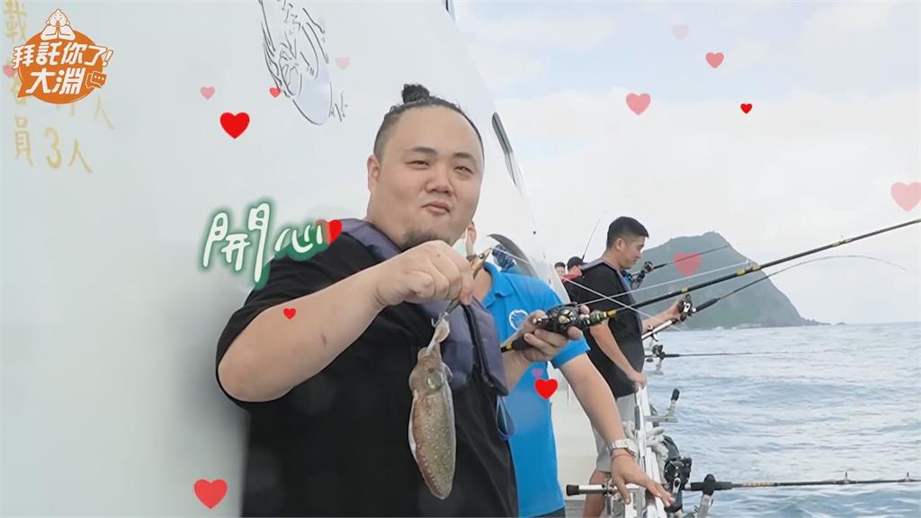 首次海釣就狂吐！大淵臉色鐵青險虛脫　中「1獵物」秒笑：突忘暈船感