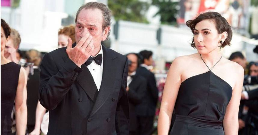 79歲影帝湯米李瓊斯漂亮女兒被發現陳屍飯店　死因證實「古柯鹼中毒」