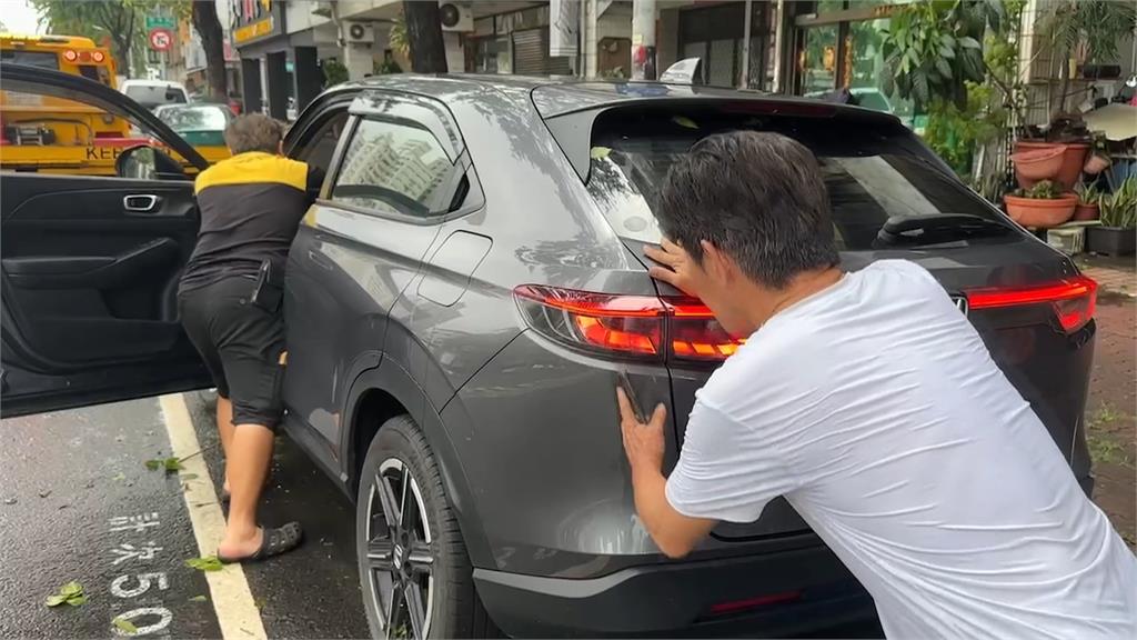 開車遇淹水怎辦？　水淹達「這個位置」立刻熄火防二次傷害