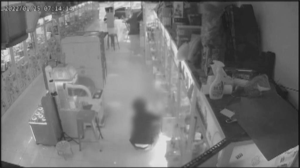 出動砂輪機鋸開鎖頭 娃娃機大盜狂偷14家店得手20萬