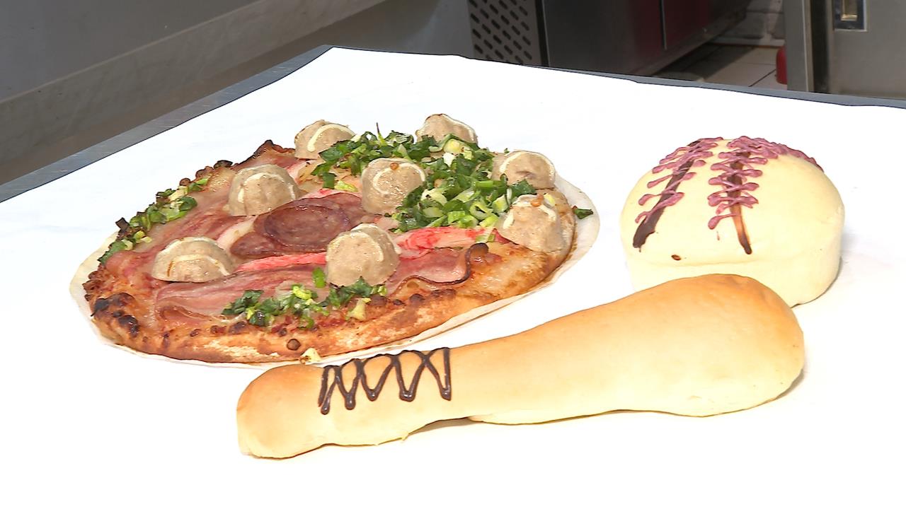 賣場應援WBC！　棒球造型麵包、披薩超吸睛　力挺台灣隊