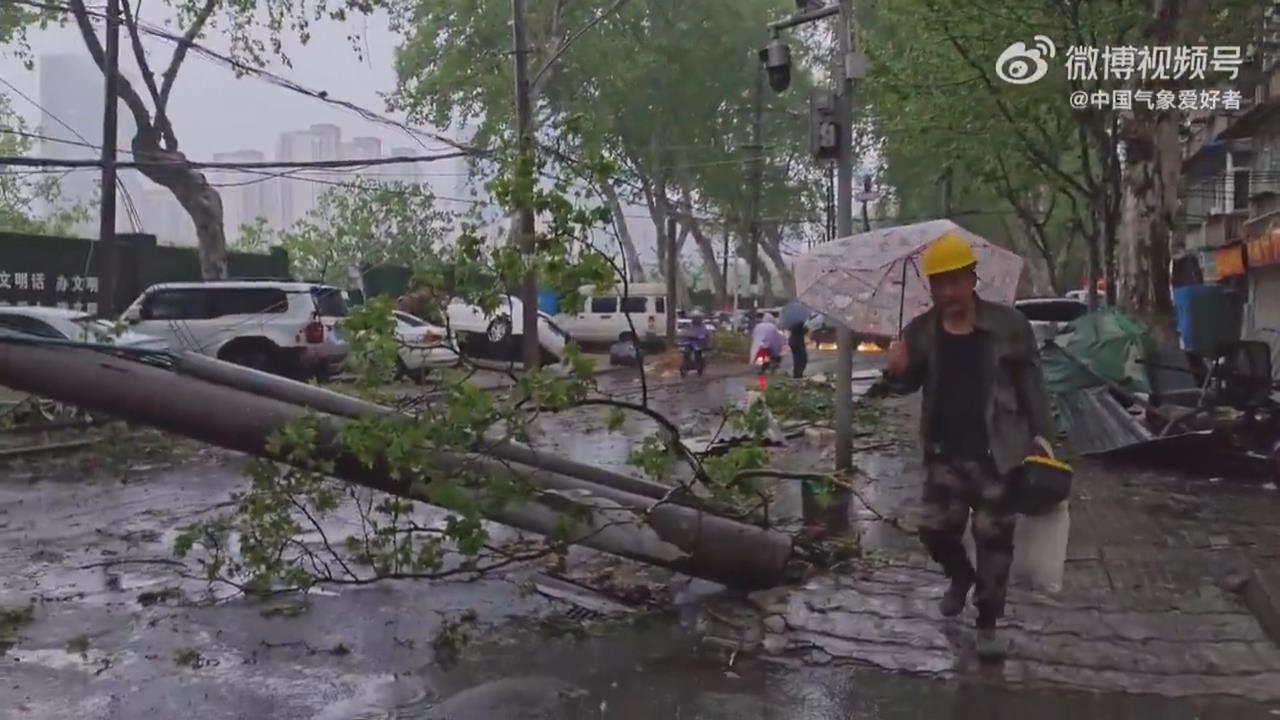 中國極端天氣！　湖北下狂風暴雨、武漢降大冰雹"