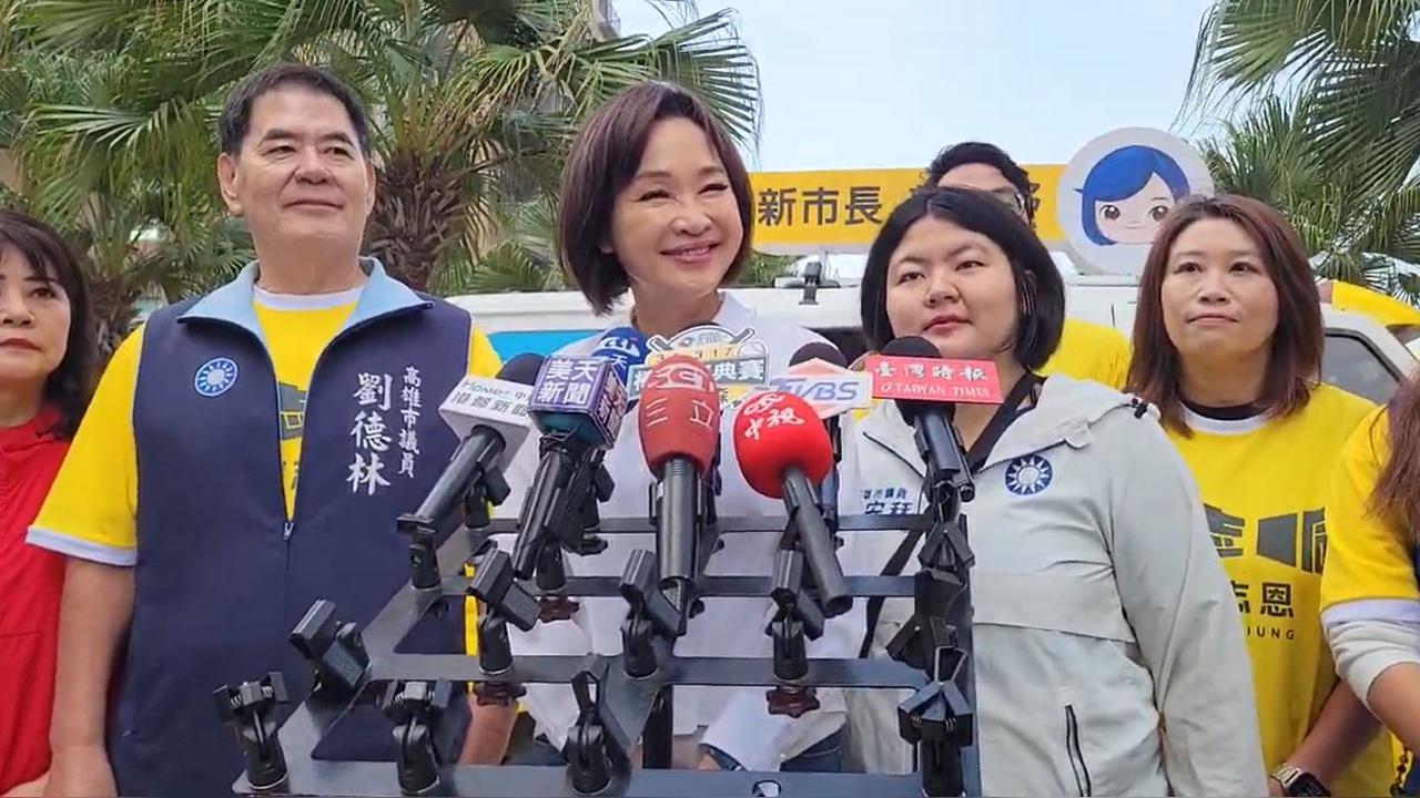 快新聞／勝利路發年曆求當選！柯志恩喊年後公布政見　賴瑞隆跑左營攻陸戰