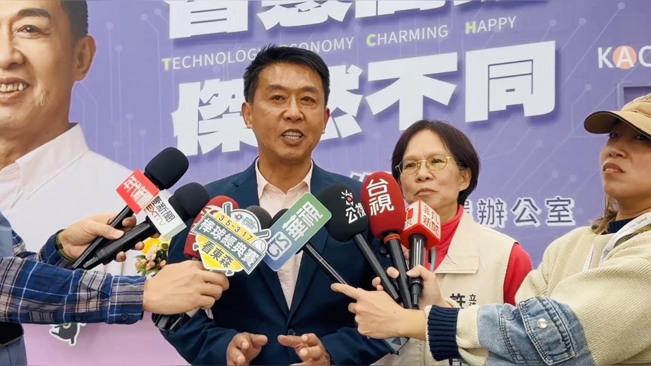 快新聞／愛妻陪同車掃！綠高雄初選今夜決戰　許智傑主打「全民市長」