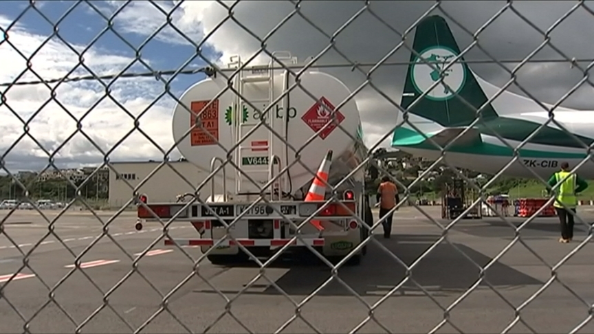 紐西蘭奧克蘭機場 輸油管斷裂數千旅客受困