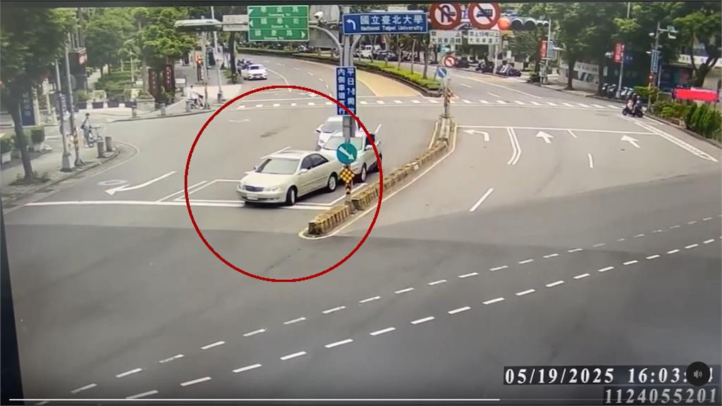三峽車禍畫面陸續曝有新疑點　肇事駕駛案發前疑先在市區繞路？