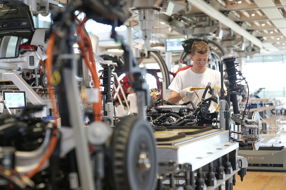 歐洲議會議員透露 歐盟有意取消2035年起燃油新車銷售禁令