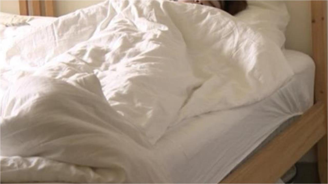 男看偷拍片驚見「主角變自己」飯店激戰遭偷拍！女友身材被千人線上圍觀