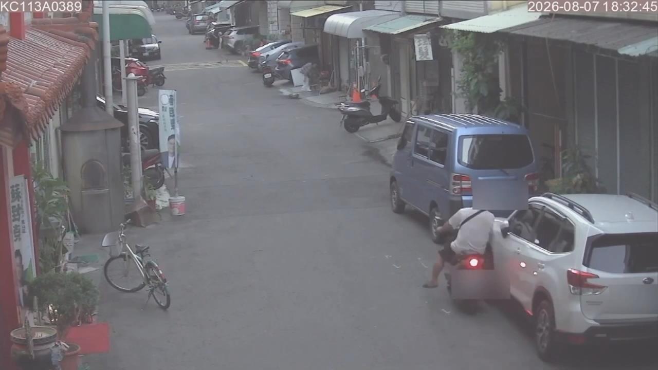 形象扣分！高雄里長參選人　擦撞路邊2車肇逃