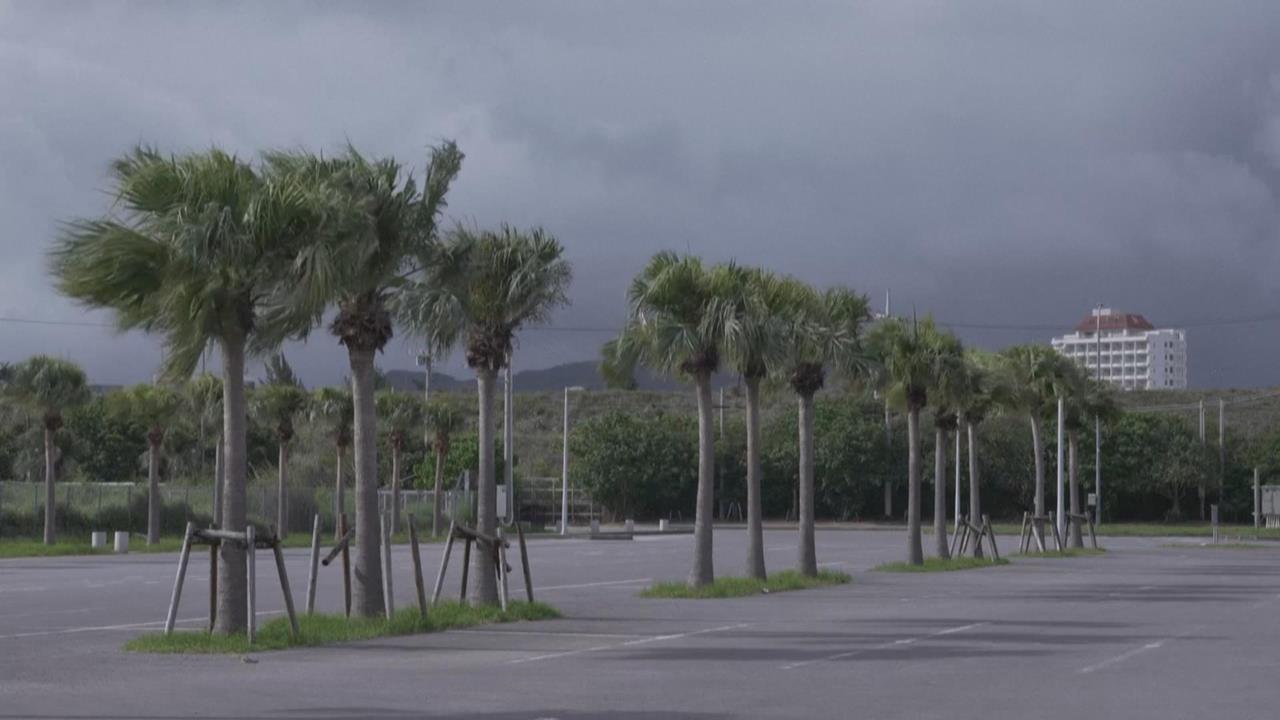 巴威颱風逼近沖繩　當地嚴防狂風豪雨衝擊航班