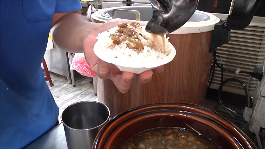 超佛！彰化26年快餐老店「白飯吃到飽」　老闆：一天至少煮「10桶飯」不怕你吃！