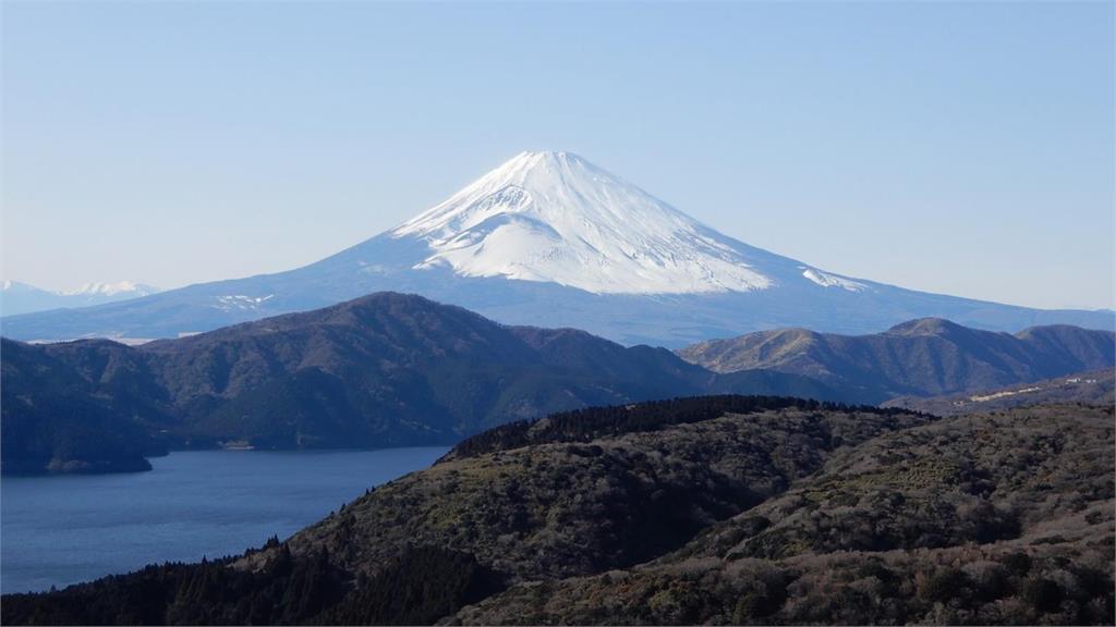2中國男子違規登富士山遇險　辯稱以為整年可登山